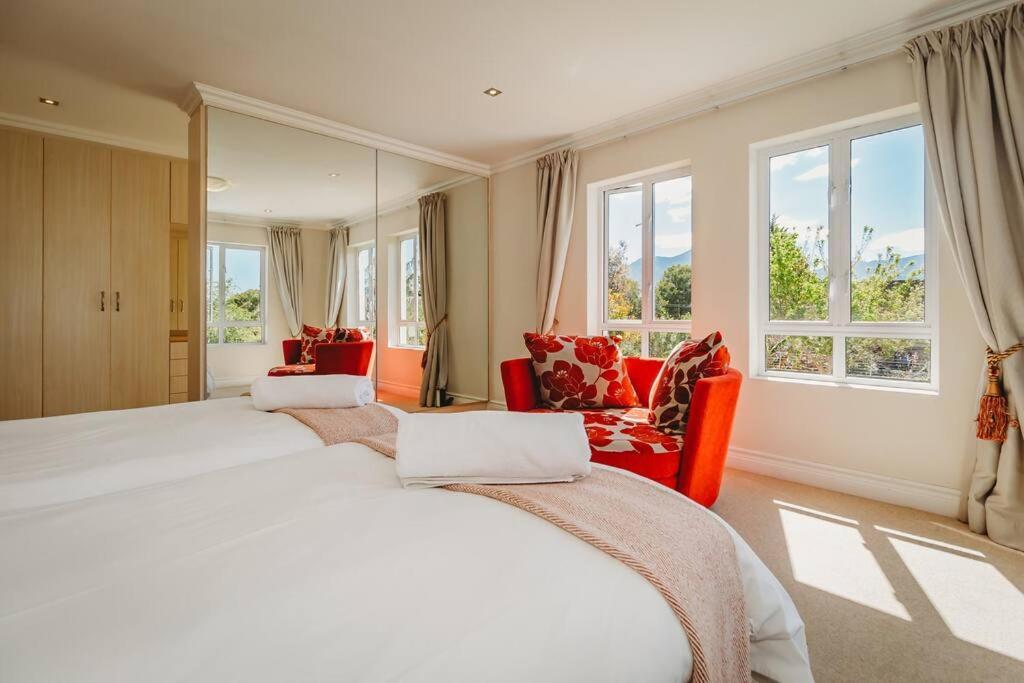 Fifty1 On Long On Kingswood Golf Estate