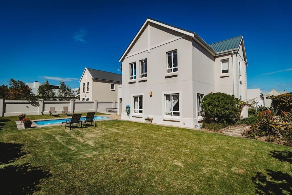Fifty1 On Long On Kingswood Golf Estate George