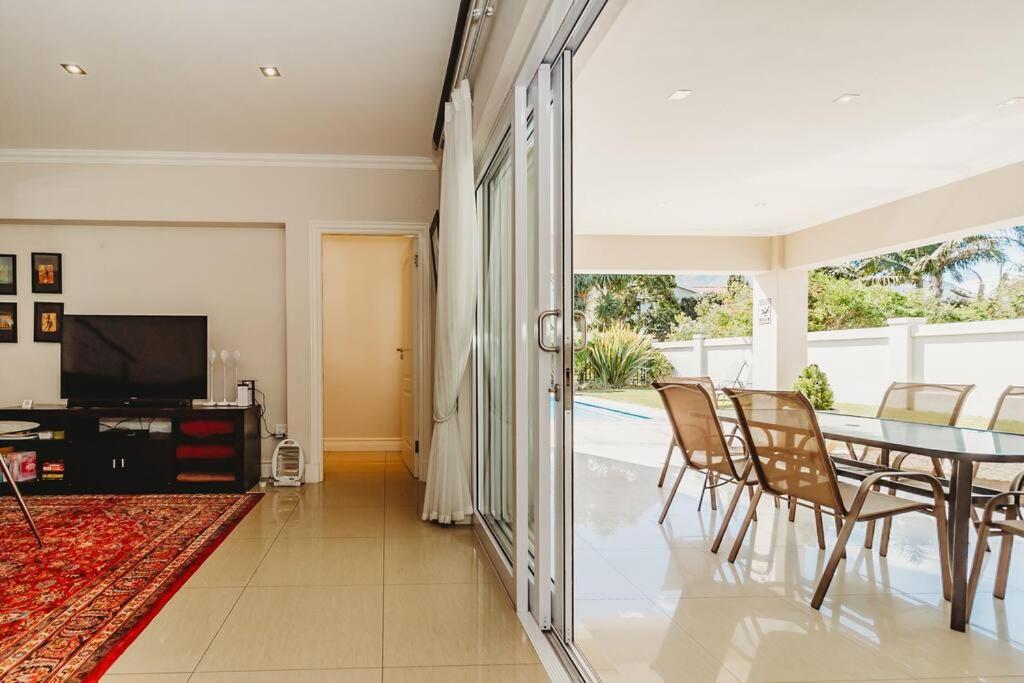 Fifty1 On Long On Kingswood Golf Estate Holiday home *