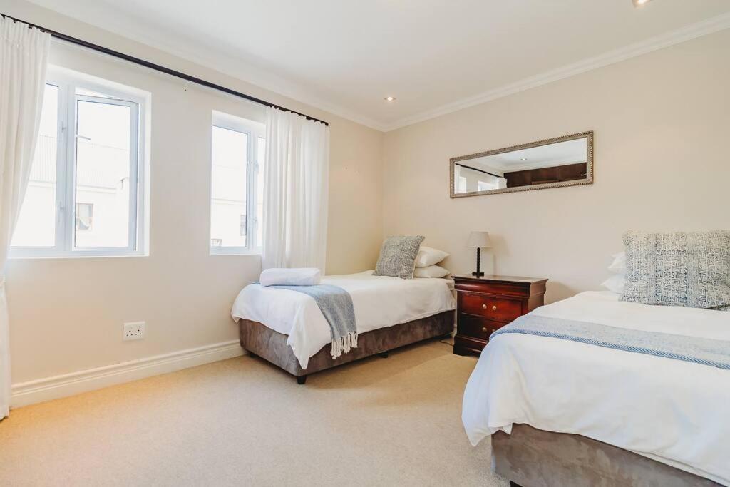 Fifty1 On Long On Kingswood Golf Estate *