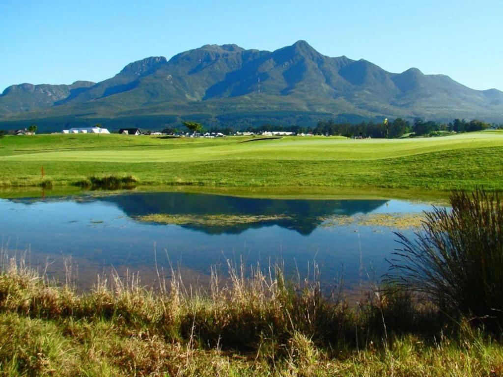 Fifty1 On Long On Kingswood Golf Estate Holiday home