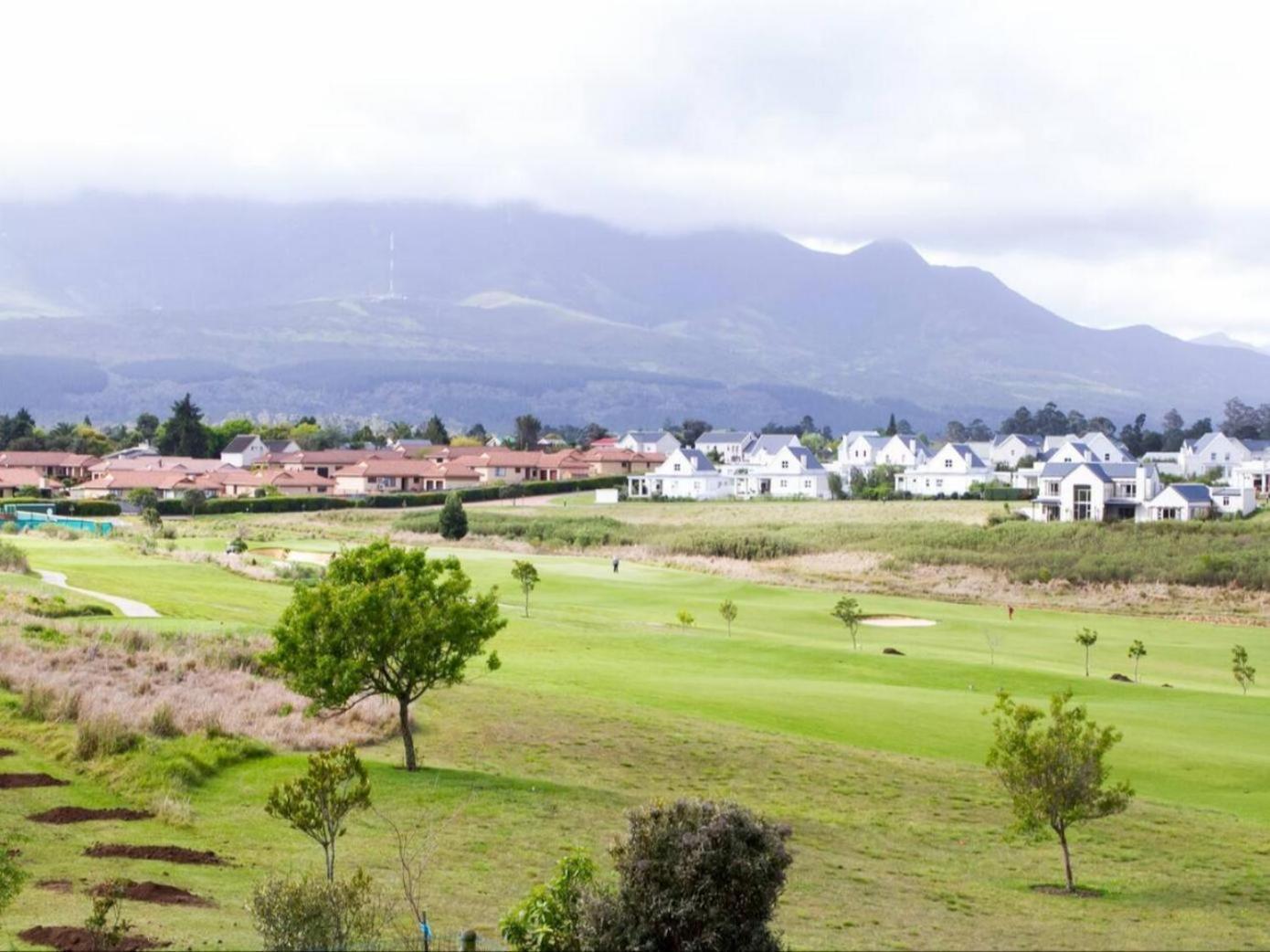 Fifty1 On Long On Kingswood Golf Estate * George